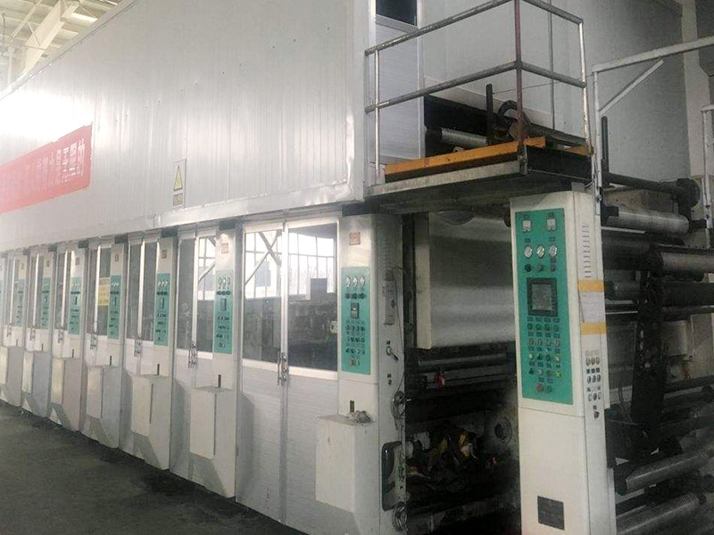 香港半導(dǎo)體潔凈廠房建設(shè)：ISO 5 級高潔凈 + 防靜電，中凈國際破解芯片生產(chǎn)核心難題