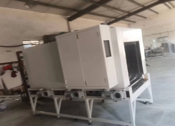 士元直角減速電機在烘干爐上的使用 拷貝.jpg